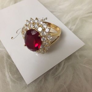 Melania costume Ring